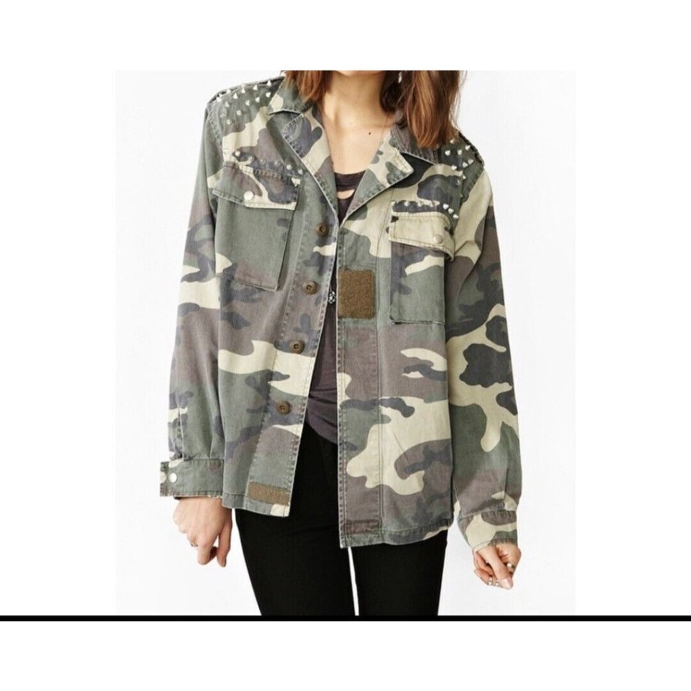 Spiked Jacket Army Women's Size 10 Camouflage Green 100% cotton.